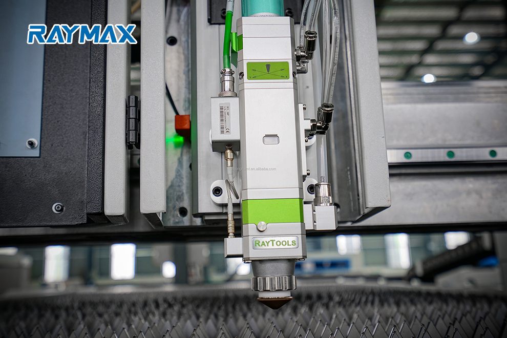 Características da máquina de corte a laser de fibra:
